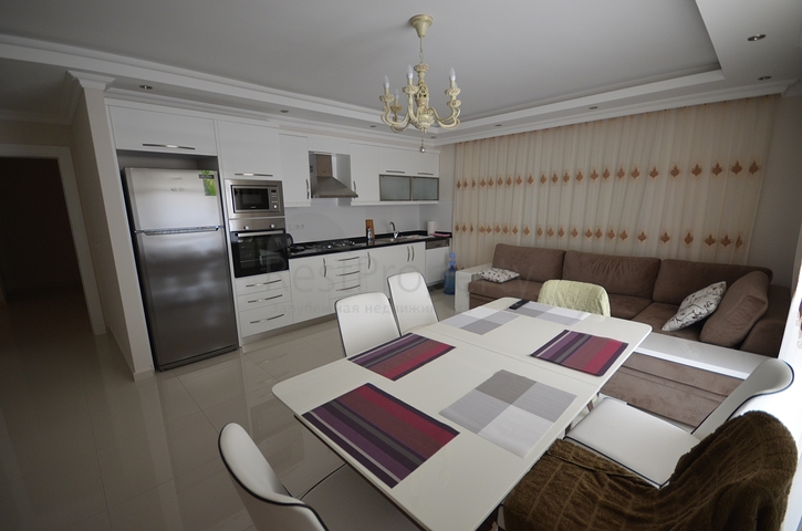 Schöne 2+1-Wohnung mit Meerblick im Zentrum von Oba