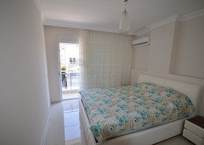 Schöne 2+1-Wohnung mit Meerblick im Zentrum von Oba