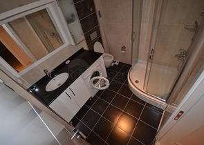 Schöne 2+1-Wohnung mit Meerblick im Zentrum von Oba