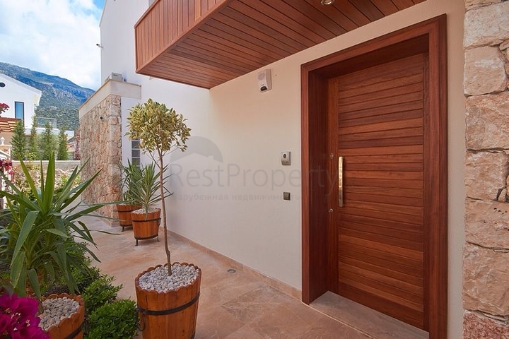 4+1 Villa mit Meerblick in Kalkan