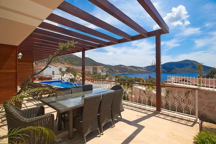 4+1 Villa mit Meerblick in Kalkan