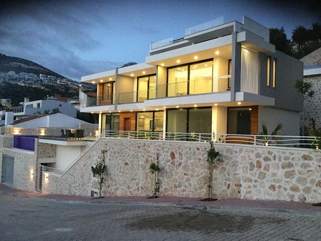 Moderne Villa mit Meerblick in Kalkan Moderne Villa mit Meerblick in Kalkan
