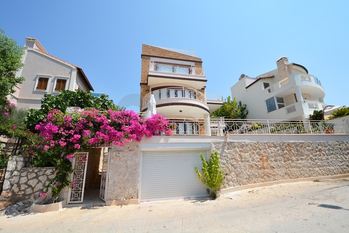 Schöne Villa mit Meerblick in Kalamar, Kalkan            Schöne Villa mit Meerblick in Kalamar, Kalkan