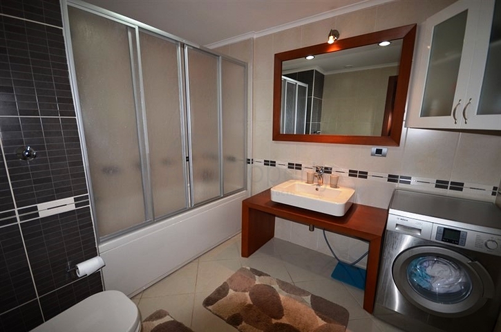 Möblierte Wohnung 3+1 in Alanya