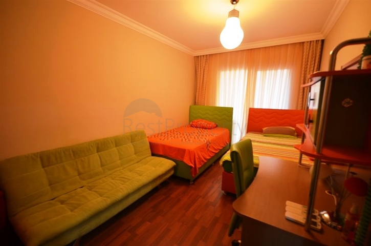 Möblierte Wohnung 3+1 in Alanya
