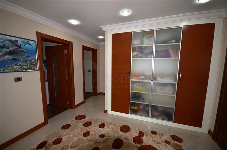 Möblierte Wohnung 3+1 in Alanya