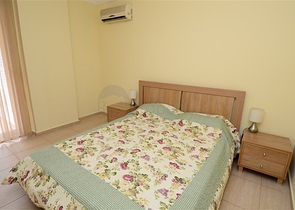 Geräumige Dreizimmerwohnung nur 150 Meter vom Meer entfernt.