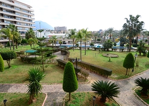 Geräumige Dreizimmerwohnung nur 150 Meter vom Meer entfernt.