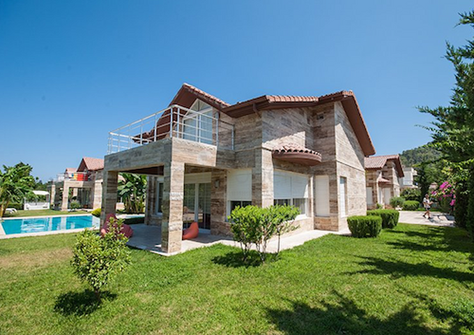 Villa 3+1 in Kemer