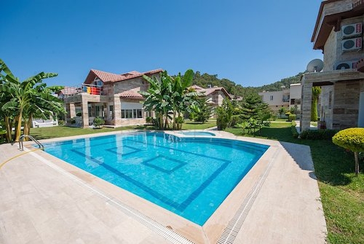 Villa 3+1 in Kemer