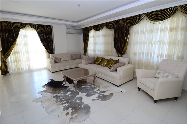 3+1 Apartment in einem Fünf-Sterne-Komplex in Avsallar