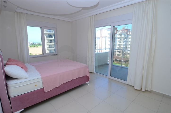 3+1 Apartment in einem Fünf-Sterne-Komplex in Avsallar