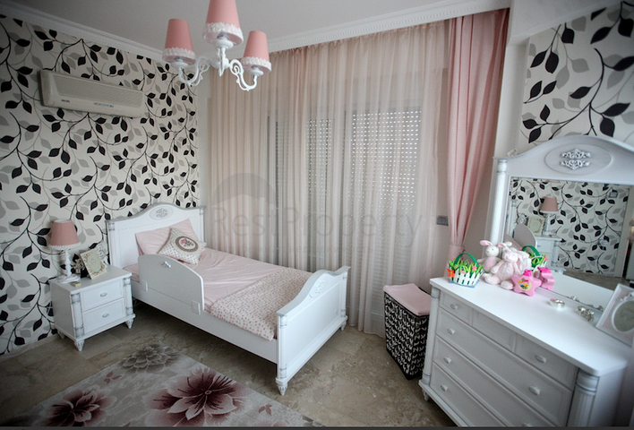 4+1 möblierte Villa im Zentrum von Belek, 500 m von den Golfplätzen entfernt