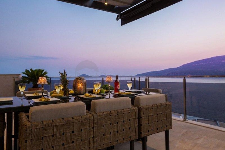 Luxusvilla in Kalkan mit Meerblick Luxusvilla in Kalkan mit Meerblick