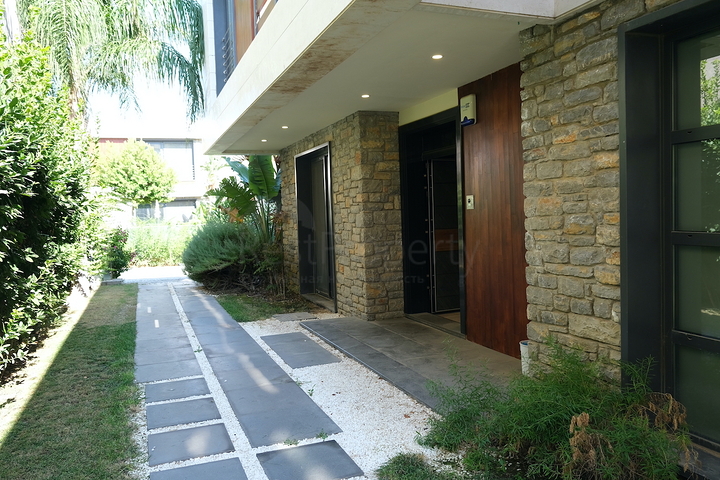 Das Projekt von Luxusvillen mit Blick auf die alte Festung und das Meer im Zentrum von Bodrum