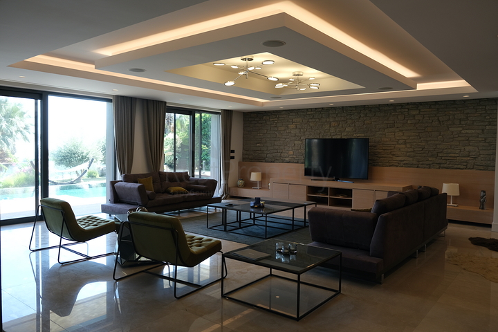 Das Projekt von Luxusvillen mit Blick auf die alte Festung und das Meer im Zentrum von Bodrum