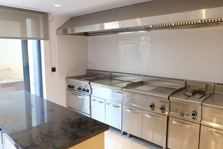 Das Projekt von Luxusvillen mit Blick auf die alte Festung und das Meer im Zentrum von Bodrum