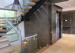 Das Projekt von Luxusvillen mit Blick auf die alte Festung und das Meer im Zentrum von Bodrum