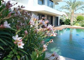 Das Projekt von Luxusvillen mit Blick auf die alte Festung und das Meer im Zentrum von Bodrum