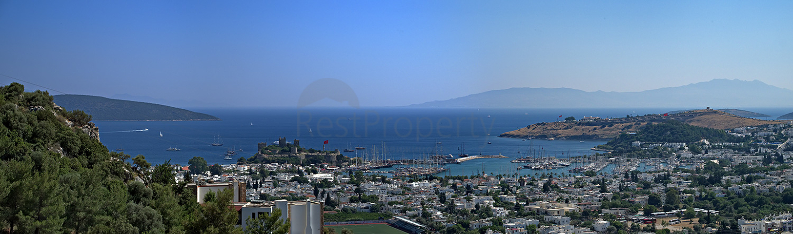 Villen und Penthäuser mit Blick auf die Festung von Bodrum