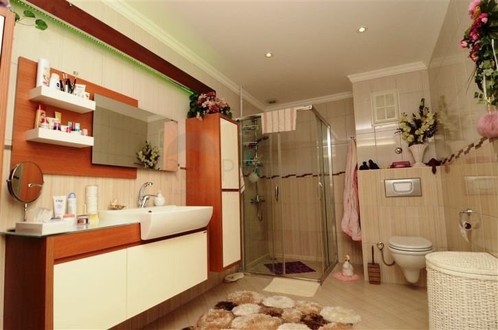 Duplex für eine große Familie in Mahmutlar