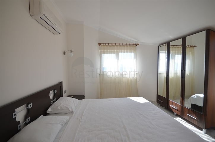 Villa mit eigenem Strand und direktem Meerblick