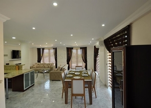 Villa mit eigenem Strand und direktem Meerblick