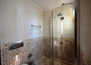 Villa mit eigenem Strand und direktem Meerblick