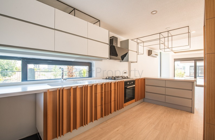 Luxus-Villen-Komplex in Antalya in der Nähe von Boachai Marina