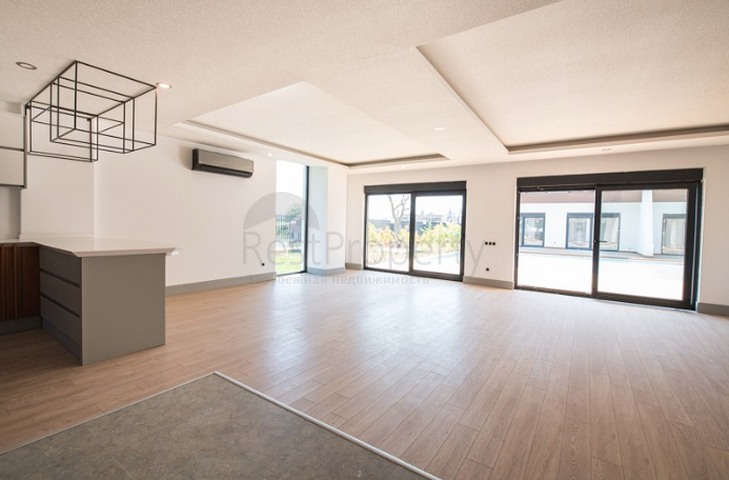 Luxus-Villen-Komplex in Antalya in der Nähe von Boachai Marina