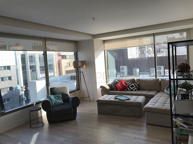 2+1 möblierte Wohnung in Izmir