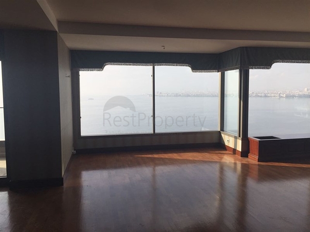 2+1 Apartment in einem neuen Komplex in Izmir