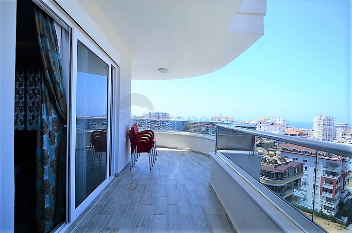 Geräumige Wohnung in Mahmutlar