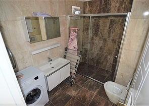 Geräumige Zweizimmerwohnung in einem neuen Komplex