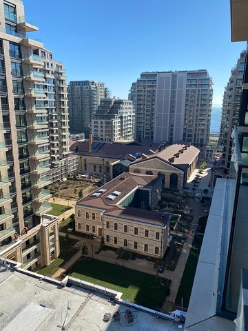 Ein hochmoderner Wohnkomplex am Ufer des Marmarameeres