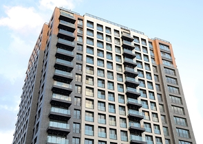 Ein hochmoderner Wohnkomplex am Ufer des Marmarameeres