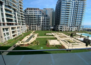 Ein hochmoderner Wohnkomplex am Ufer des Marmarameeres