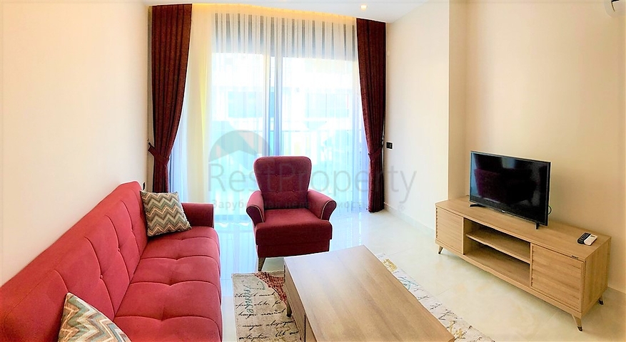 Dreizimmerwohnung in einem Komplex an der ersten Küste