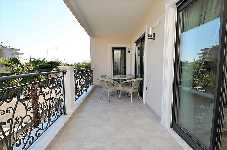 Luxuswohnungen zu vermieten, mit 2+1 Grundriss im Zentrum von Alanya