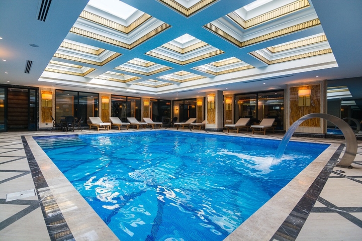 Luxuswohnungen zu vermieten, mit 2+1 Grundriss im Zentrum von Alanya