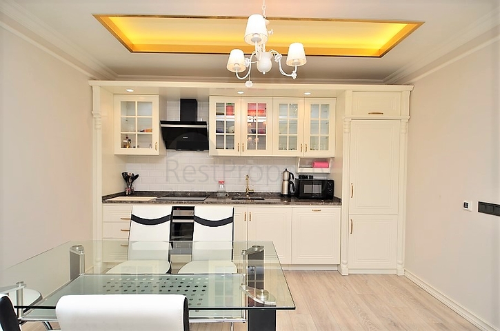 Luxuswohnungen zu vermieten, mit 2+1 Grundriss im Zentrum von Alanya