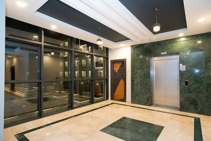 Business Center in der sich entwickelnden Region sind beide