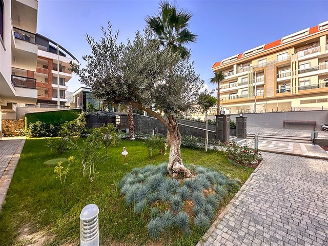 Wohnungen im neuen Komplex des Bezirks sind beide