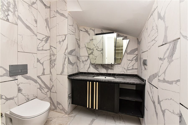 Wohnungen im neuen Komplex des Bezirks sind beide