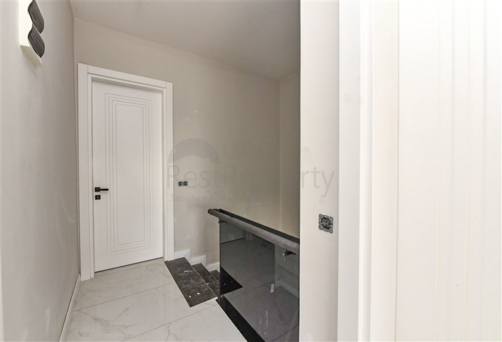 Wohnungen im neuen Komplex des Bezirks sind beide