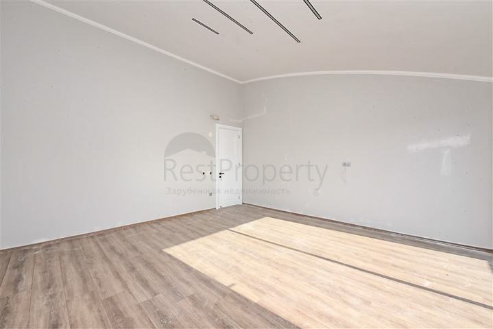 Wohnungen im neuen Komplex des Bezirks sind beide