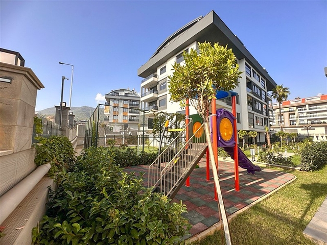 Wohnungen im neuen Komplex des Bezirks sind beide