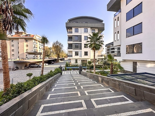 Wohnungen im neuen Komplex des Bezirks sind beide