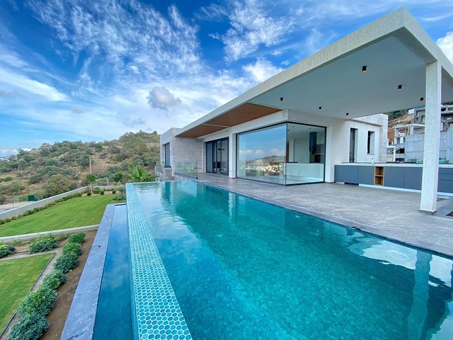 Komfortable und geräumige Villen mit Panoramablick!