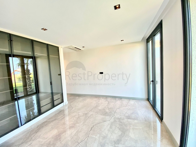 Komfortable und geräumige Villen mit Panoramablick!